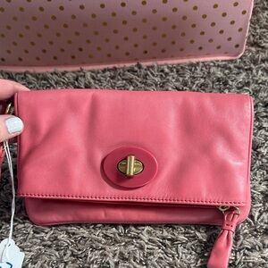 COACH Resort Punch PINK leather Wristlet—- buttery soft!!! Very clean